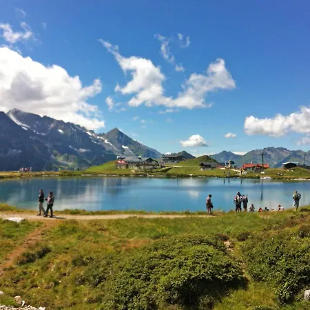 Rosa-8 By Interhome * מאיירהופן